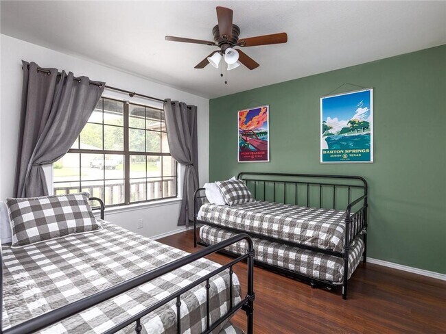 Building Photo - 1502 Sage Boot Dr