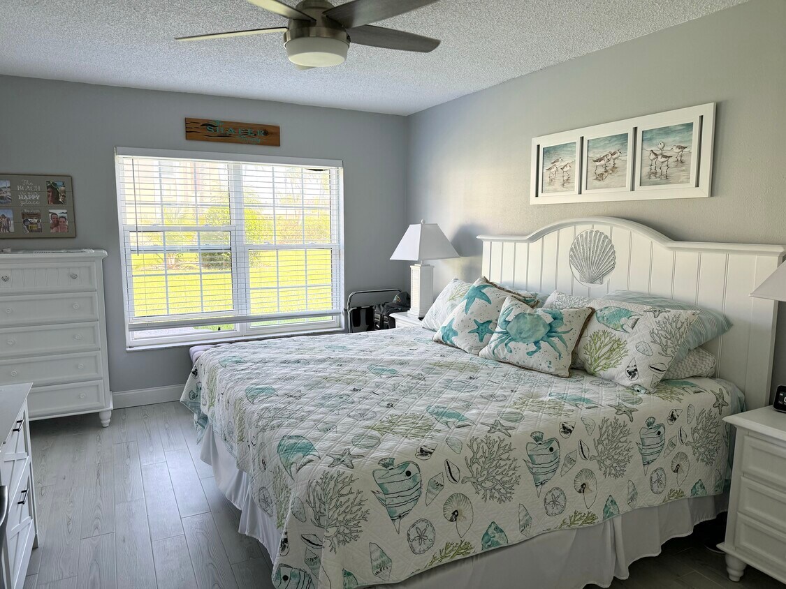 Foto principal - 10215 Regal Dr