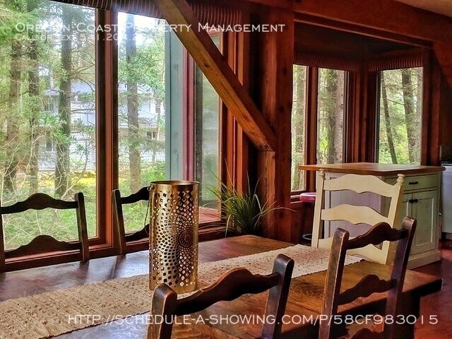 Building Photo - 1150 SW Walking Wood