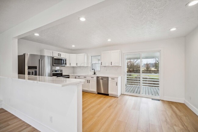 Foto del edificio - 4721 Miller-Paul Rd