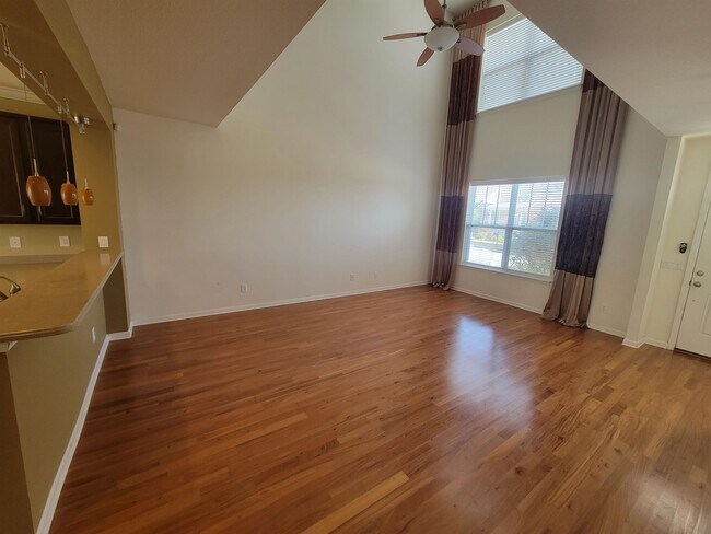 Foto del edificio - 3108 Mist Flower Rd