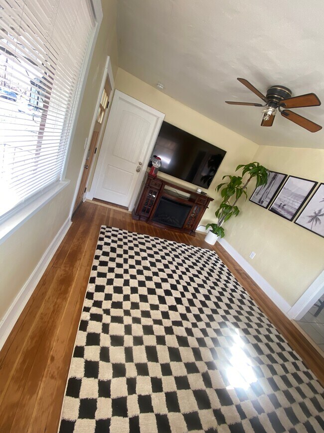 Foto del edificio - 440 N 800 W St