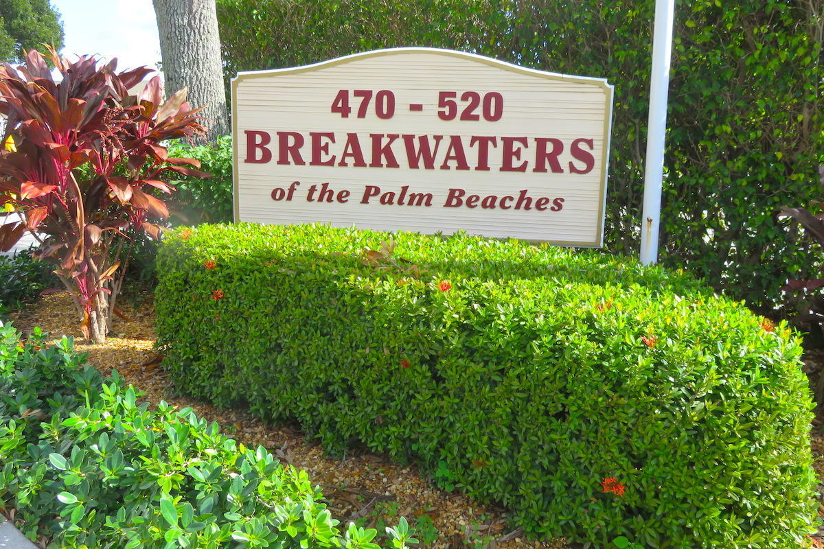 470 Executive Center Dr Unit 2k, West Palm Beach, FL 33401 Condo for