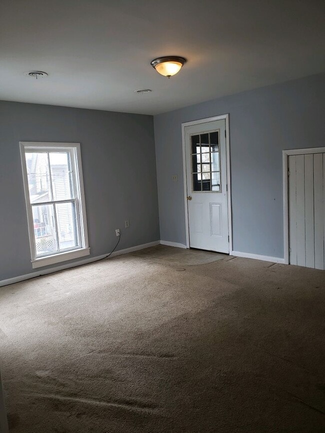 Foto del edificio - 87 1/2 Clinton