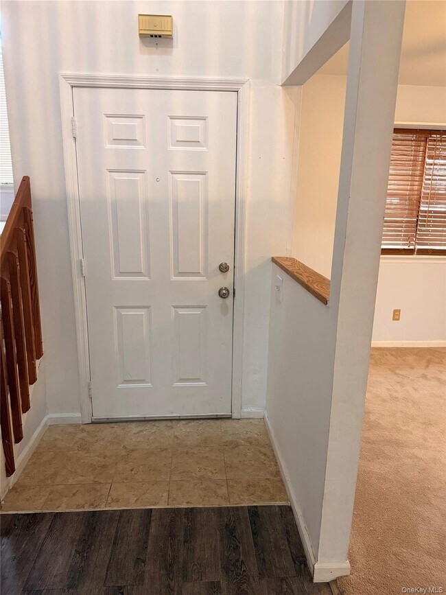 Foto del edificio - 25 Wood Lake Dr