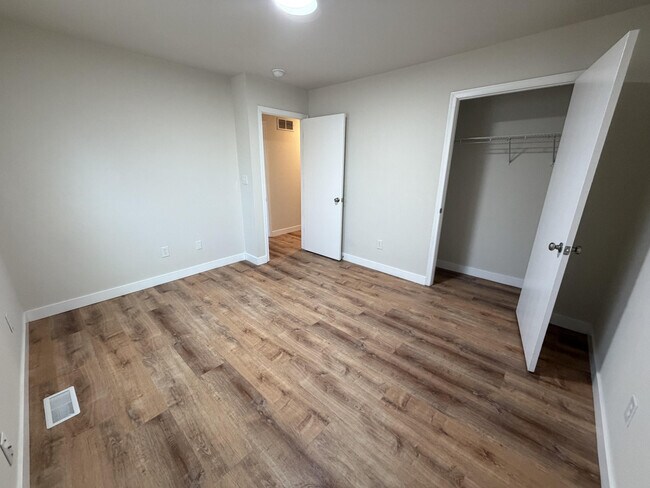 Foto del edificio - 1703 Hanover Blvd