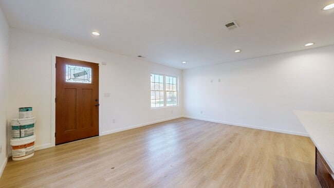 Photo - 538 E State St Townhome