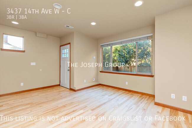 Building Photo - Stunning 3BD/2.5BA West Queen Anne Home!