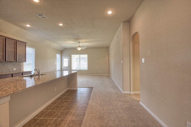 Foto del edificio - 21231 Flowering Dogwood Cir
