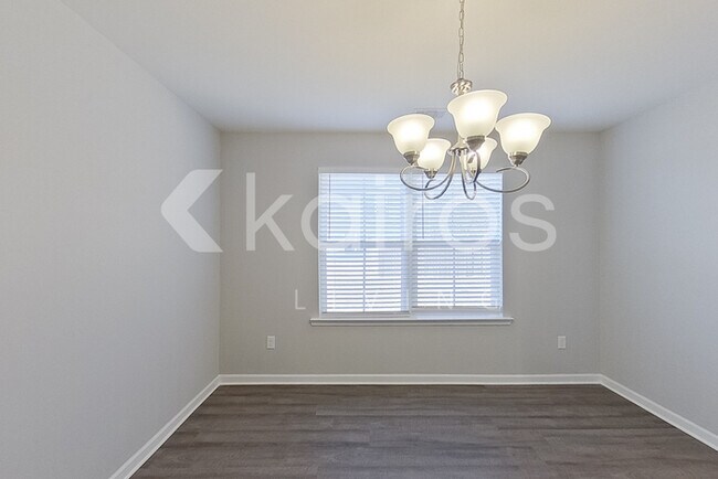 Building Photo - 138 Western Red Cedar Dr