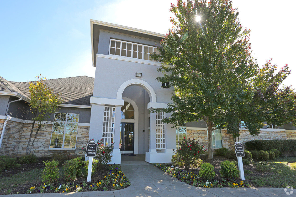 Primary Photo - Stoneleigh Centerton Apartments