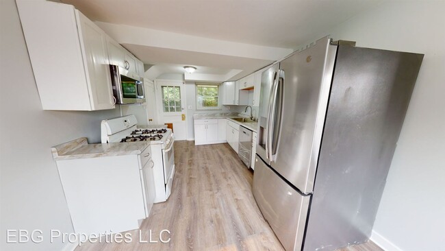 Building Photo - 3 br, 2 bath House - 540 Burton Drive