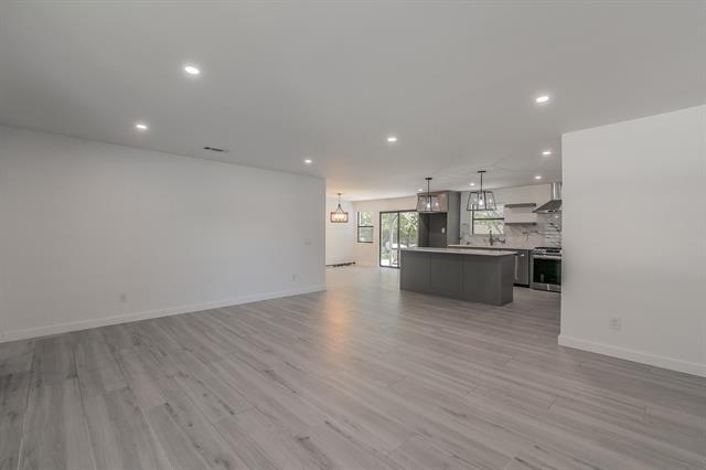 Foto del edificio - 13516 Spring Grove Ave