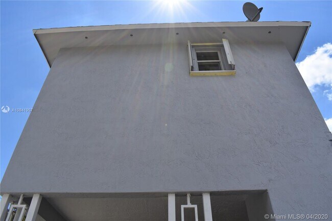 Foto del edificio - 1123 NW 15th Ave
