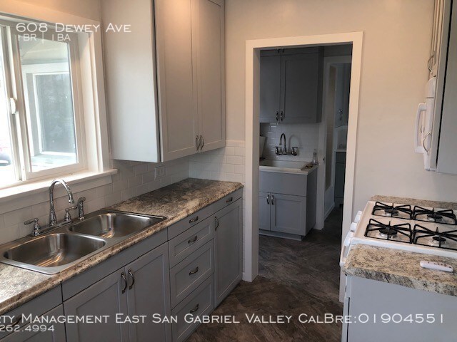 Stand Alone One Bedroom Home In San Gabriel House For Rent In