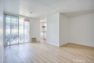 Building Photo - 4255 5th St