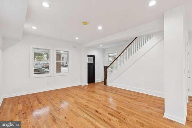 Foto del edificio - 65 Limekiln Pike