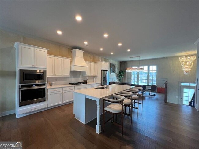 Building Photo - 1915 Skyfall Cir