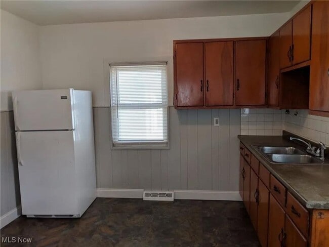 Building Photo - 3 BD / 2 BA House for Rent- Cleveland