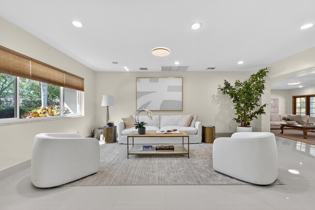 Foto del edificio - 6125 SW 109th St