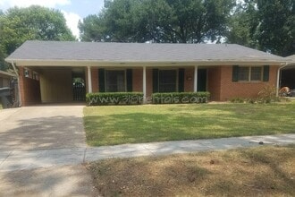 Building Photo - 510 E Southfield Rd