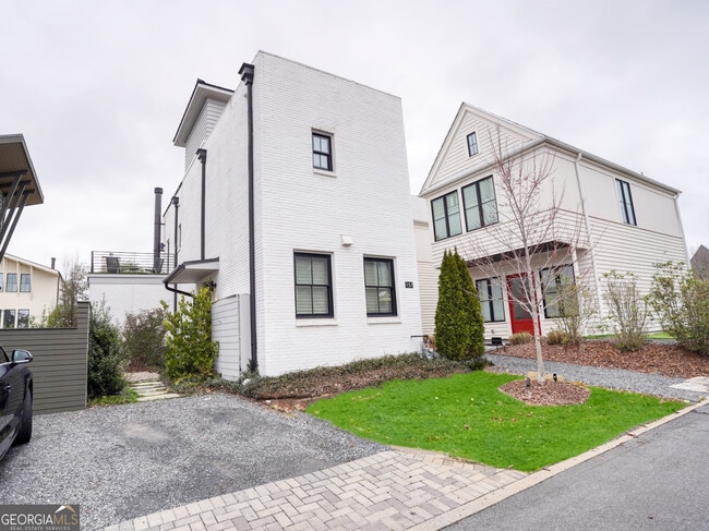 Foto del edificio - 157 Ravenhurst Ln