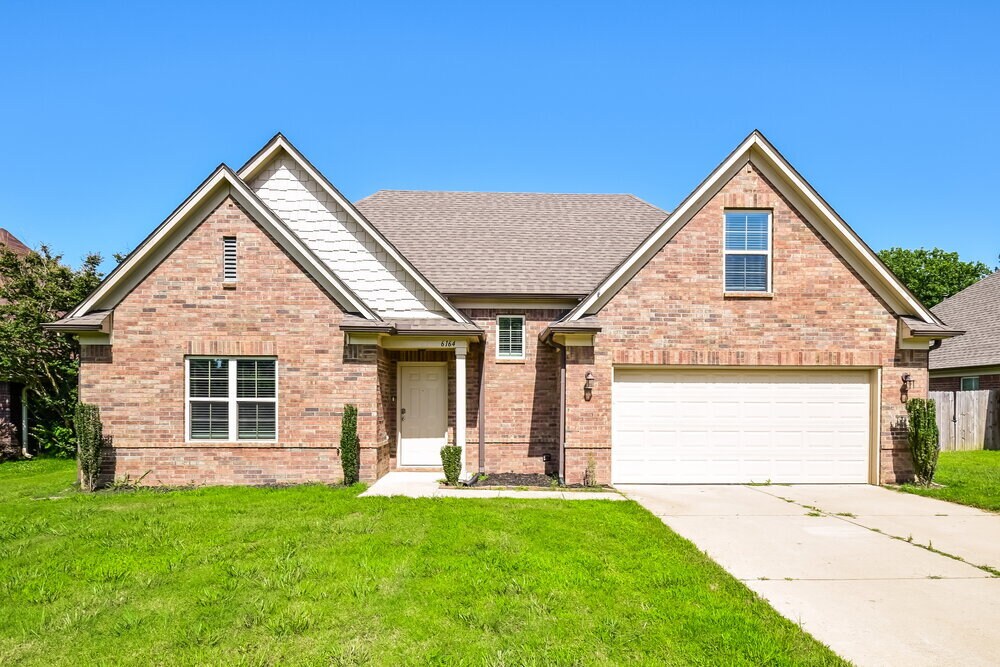 Foto principal - 6164 Humphreys Dr
