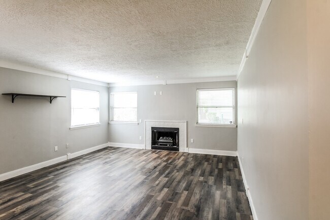 Building Photo - 2256 Gemini St