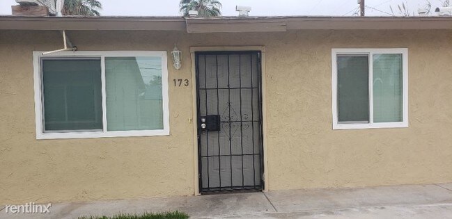 Building Photo - 1 br, 1 bath Apartment - 173 S Ash Ave