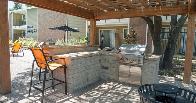 Foto del edificio - 1 br, 1 bath  - 8008 Seawall Blvd # 6598 1221