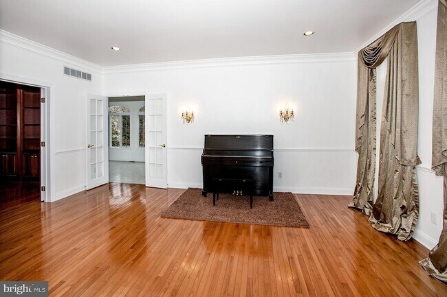 Foto del edificio - 189 Christopher Dr