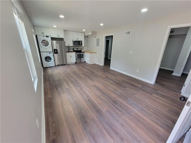 Foto del edificio - 655 Alcovy Woods Dr