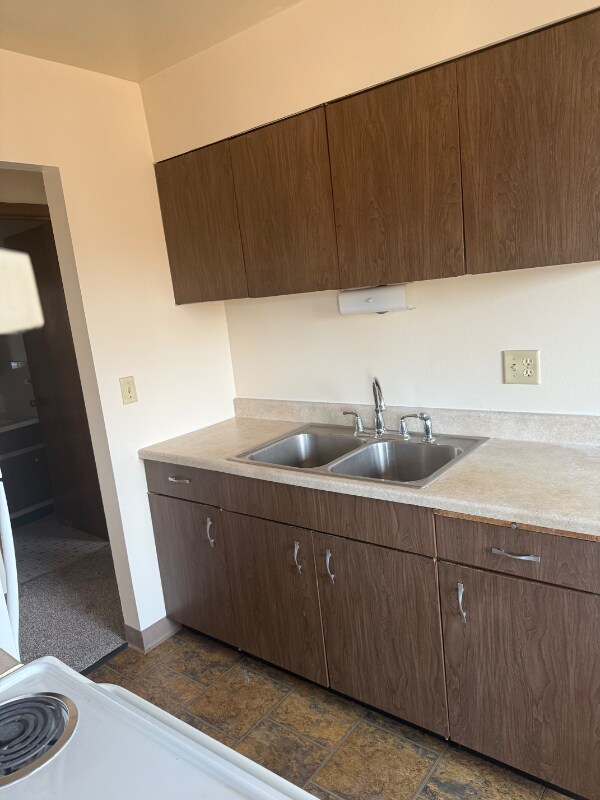 Foto del edificio - 729 Oakdale Ave