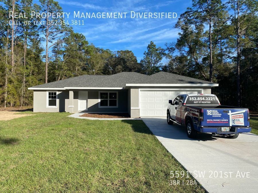 Primary Photo - Custom Home - Desirable Dunnellon Neighbor...