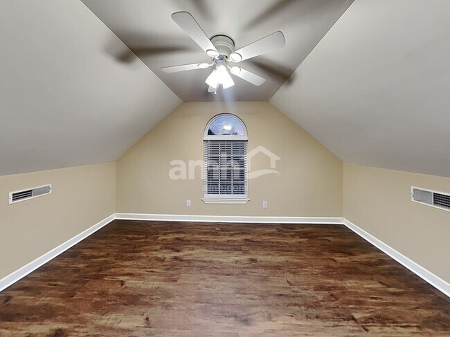 Foto del edificio - 1707 Arrow Head Dr