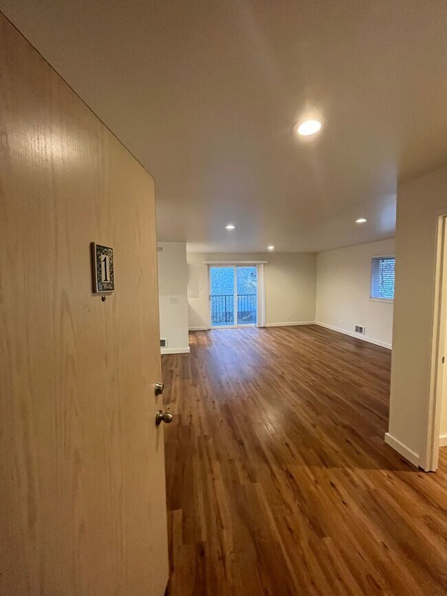 Building Photo - 2427 NW 63rd St