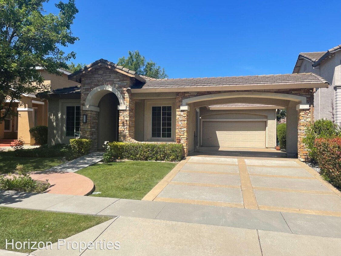 Primary Photo - 3 br, 2 bath House - 3246 Cayman Island St