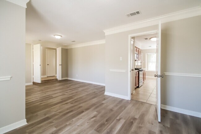 Foto del edificio - 1235 Park Ln