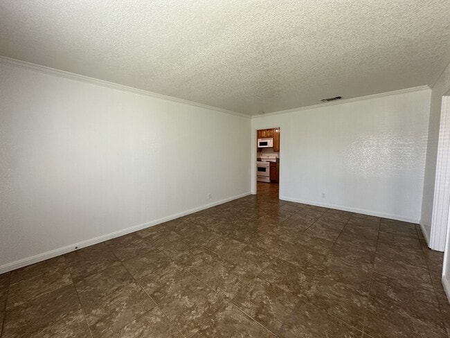 Building Photo - 13082 14th St