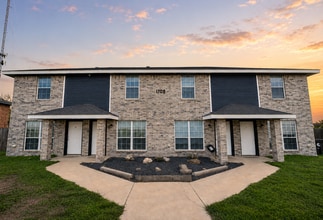 Building Photo - 1708 Kylie Cir