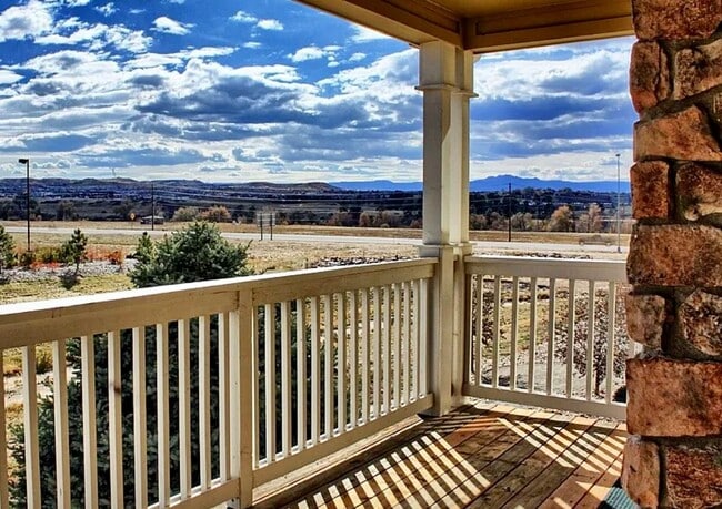 Foto del edificio - 6013 Castlegate Dr W