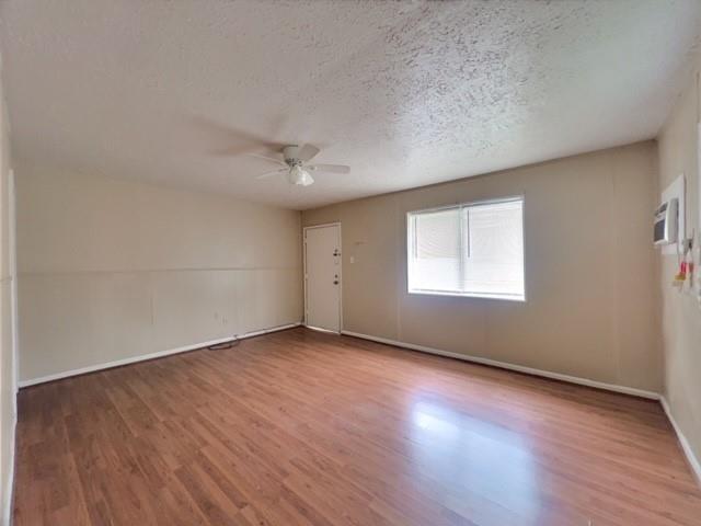 Building Photo - 10313 Norvic St