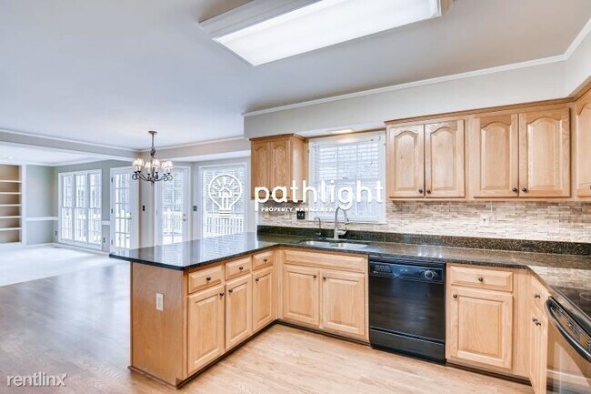 Foto del edificio - 4 br, 2 bath House - 2115 Briarwood Trail ...