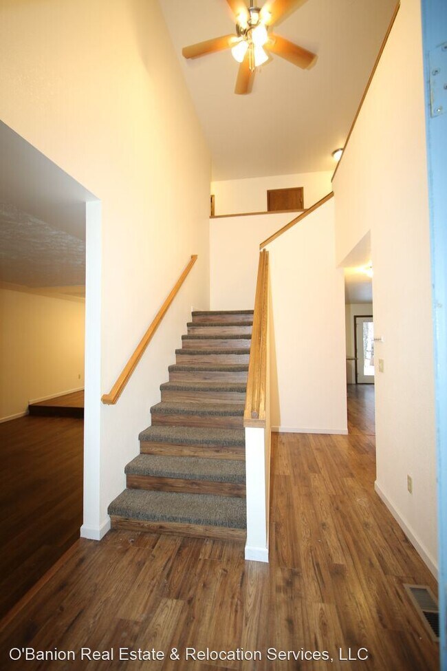 Building Photo - 4 br, 2.5 bath House - 3070 Admiralty Bay ...