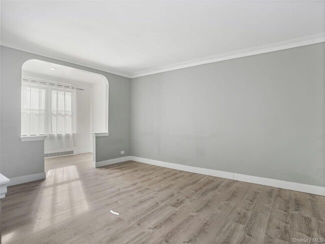 Foto del edificio - 2 Greenridge Ave