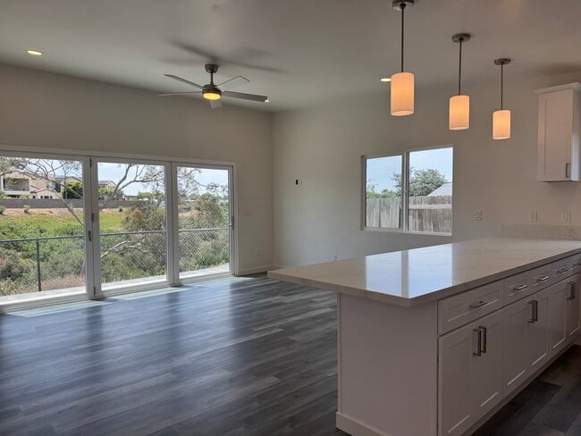 Building Photo - 3535 Hatteras Ave
