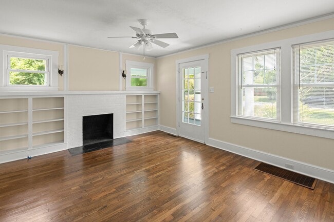 Building Photo - 105 Stonewall Ave