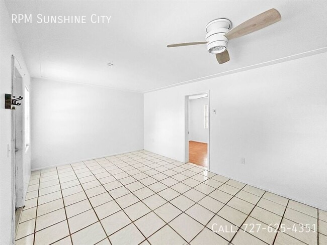 Foto del edificio - 10464 106th Ave N