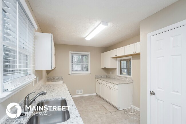 Foto del edificio - 452 Bells Ferry Pl