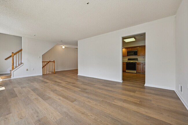 Foto del edificio - 48 Cornerstone Ln